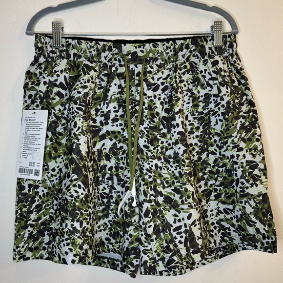 Lululemon Men’s Green, White and Black Pool Short 7” Size Large NWT - Picture 2 of 6